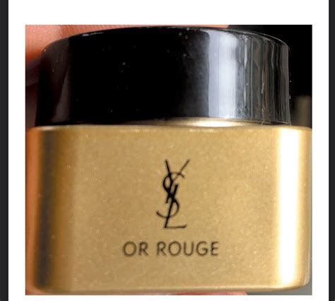 rouge le masque en creme.